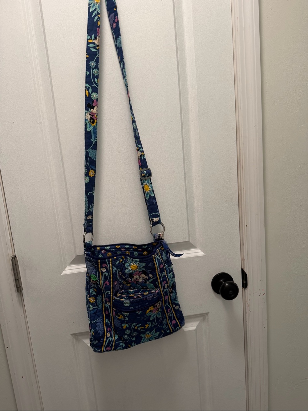 Disney Vera Bradley Navy Floral Crossbody Bag with wallet - Picture 3 of 5